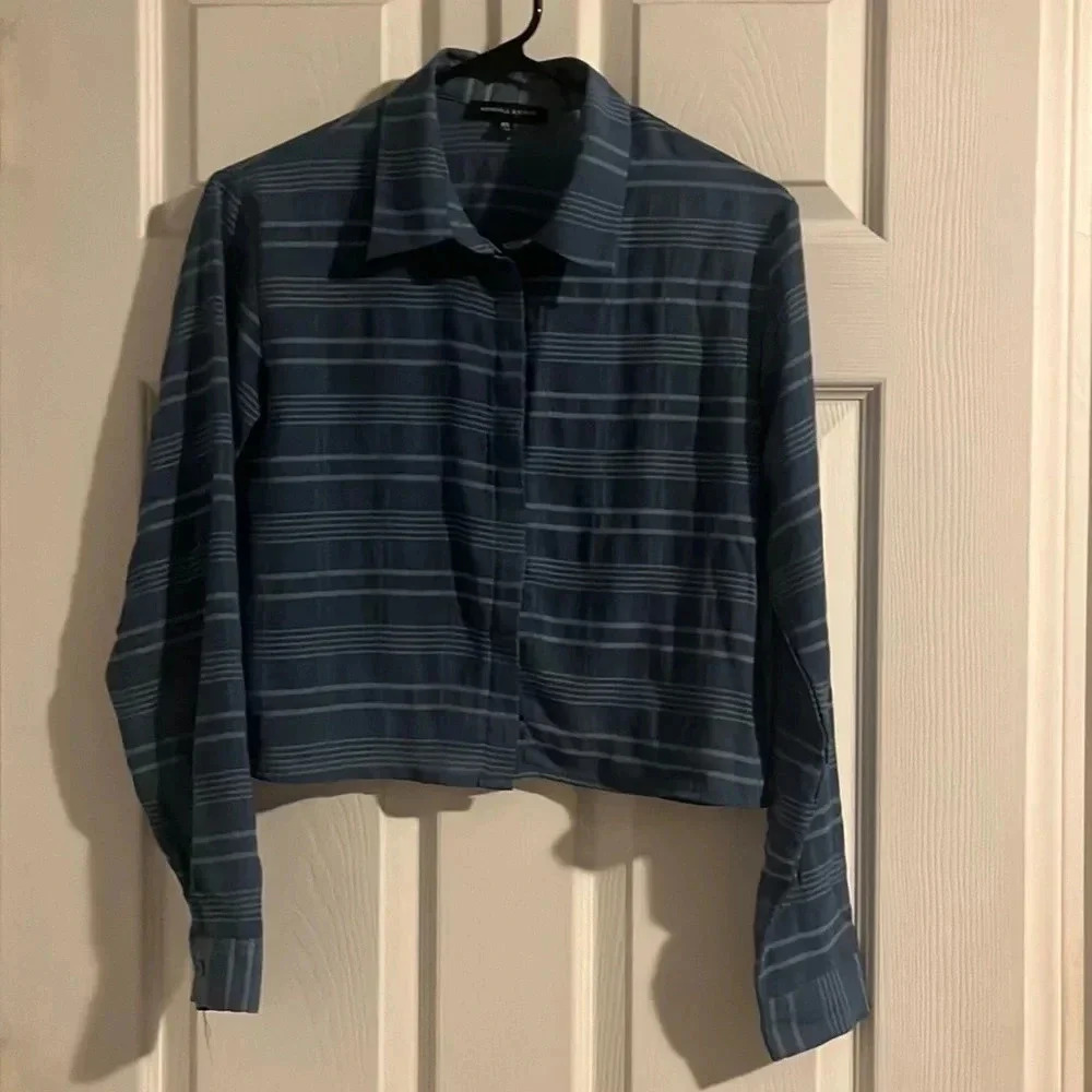 Kendall & Kylie button down blouse - Size XS